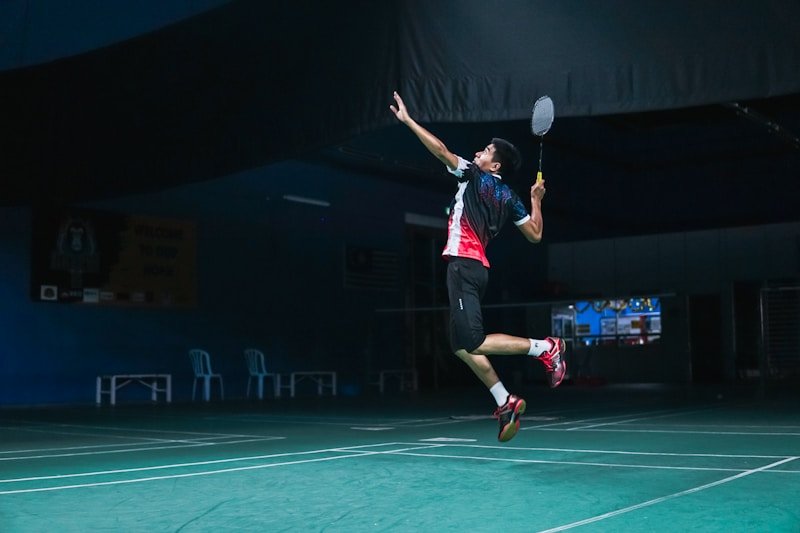 Yonex Carbonex 8000 Plus Badminton Racket with Cover